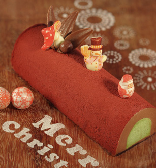 Matcha Br&ucirc;l&eacute;e Chestnut Bouch&eacute; de Noel Log Cake